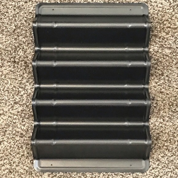 Pampered Chef Kitchen Pampered Chef Vshaped Taco Baking Pan Set Of